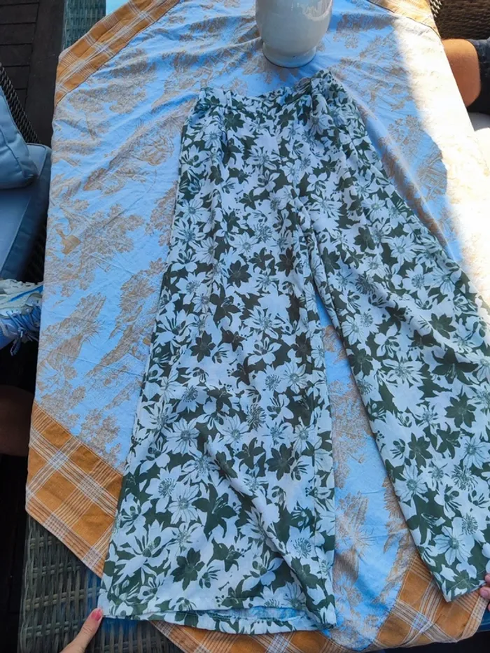 Pantalon fleuri - photo numéro 5