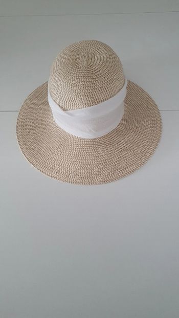 Chapeau en taille 55
