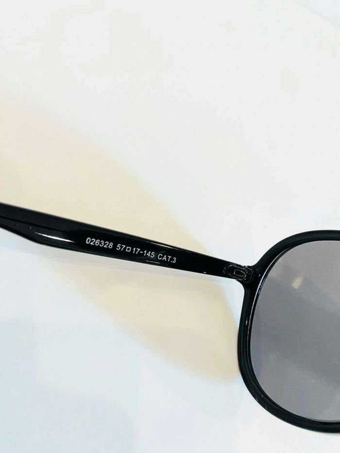Nouveauté lunette de soleil mixte noire uvprotection catégorie 3 - photo numéro 5