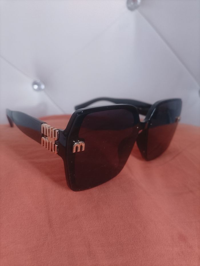 Lunettes de soleil - photo numéro 3