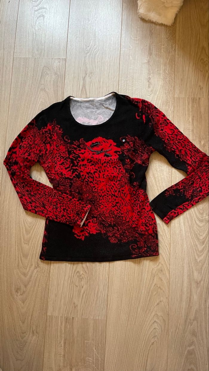 Pull rouge et noir - photo numéro 3