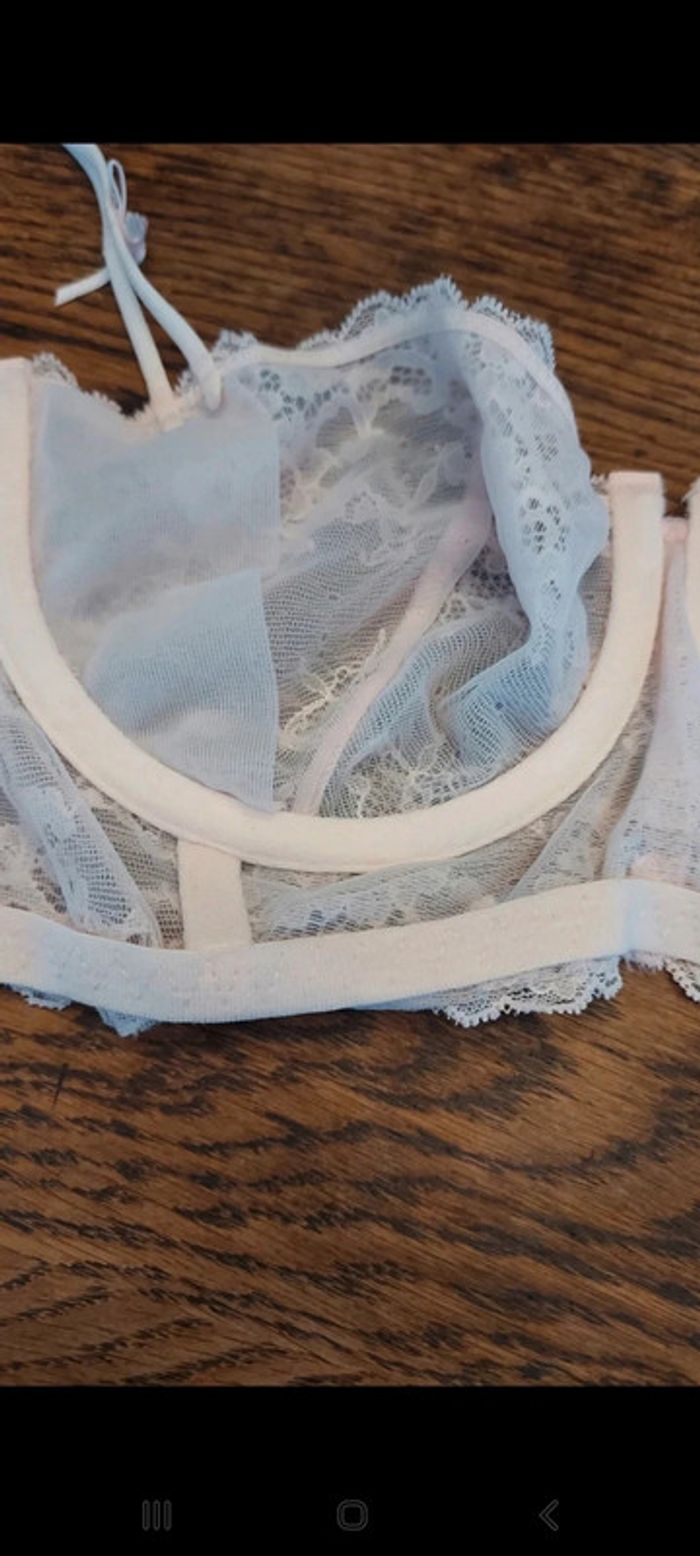 Soutien gorge rose Hunkemöller fr 90C - photo numéro 8