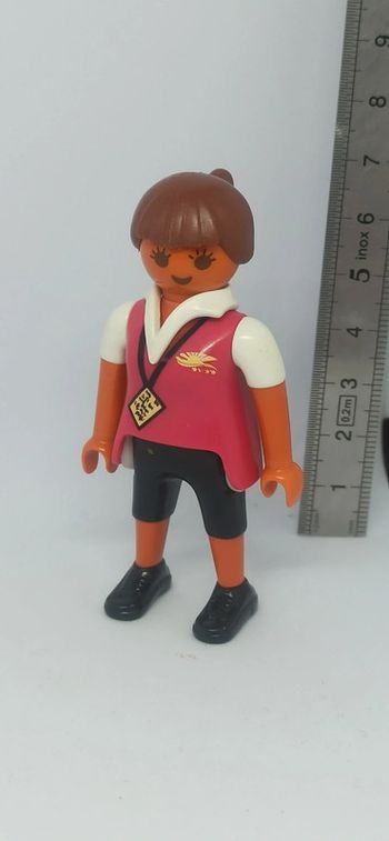 Femme employée d'hôtel playmobil