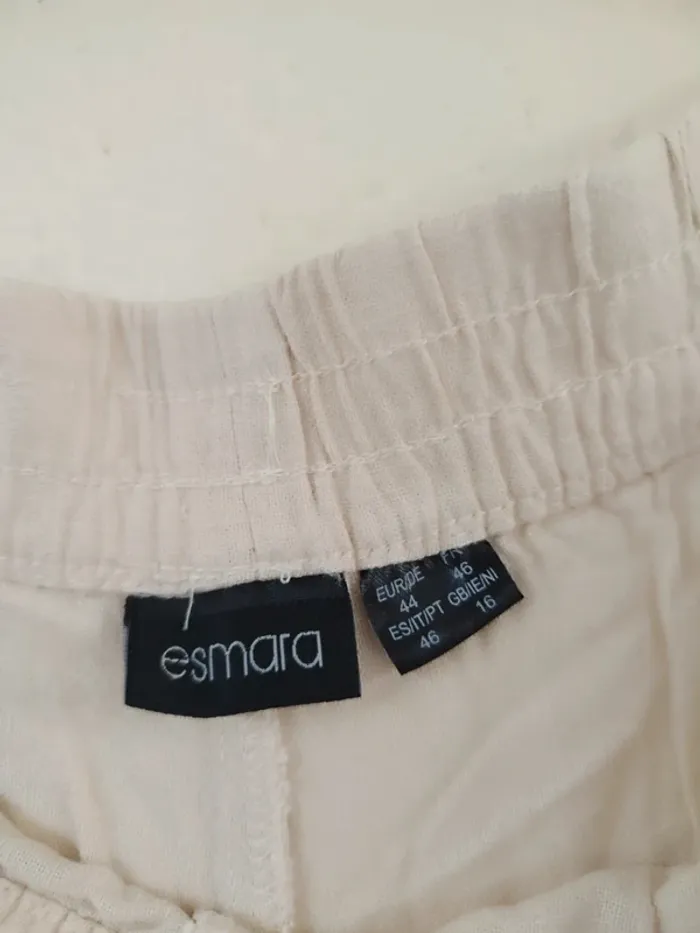 Pantacourt beige - Esmara - taille 46 - photo numéro 2