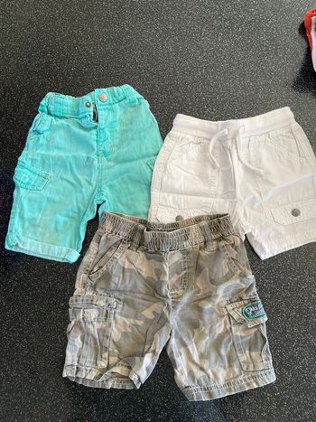 Lot 3 shorts 18 mois