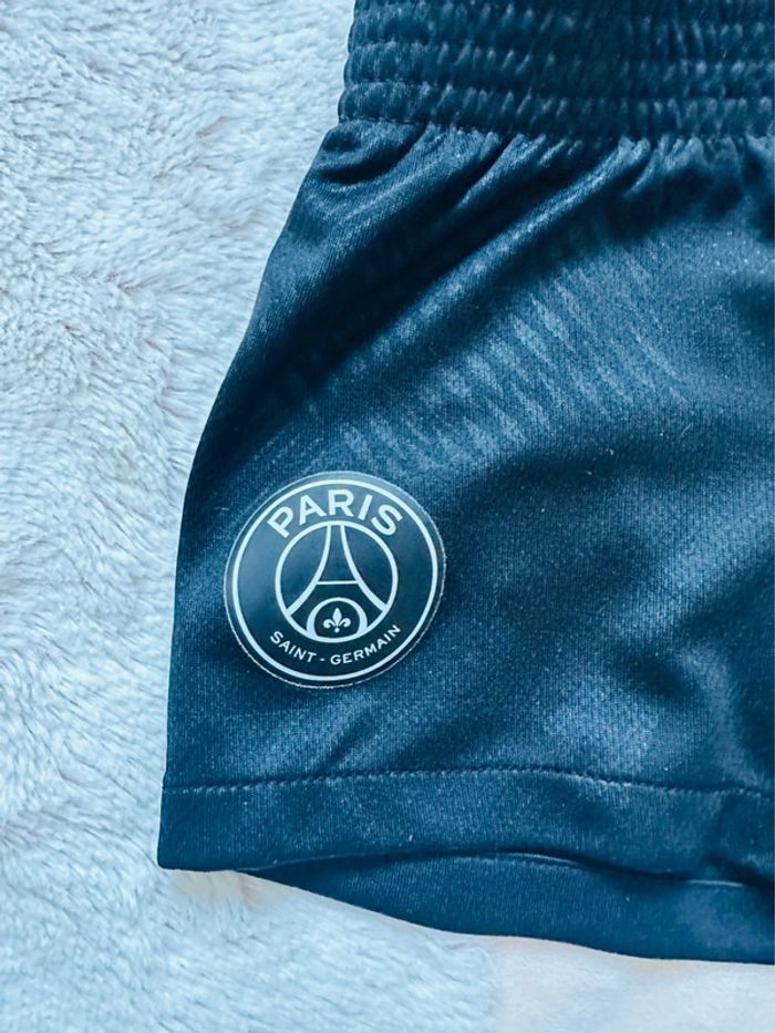 Short Nike 6-9 mois - photo numéro 2