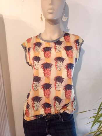 Très joli tee shirt 🍍