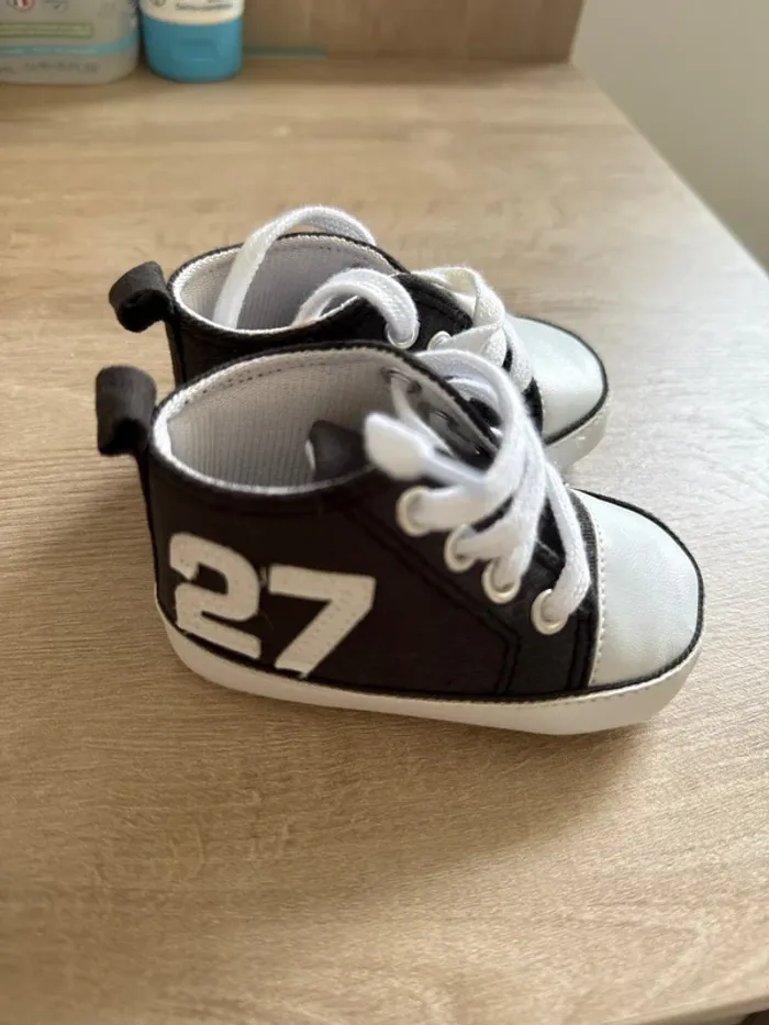 Chaussures noires - photo numéro 2