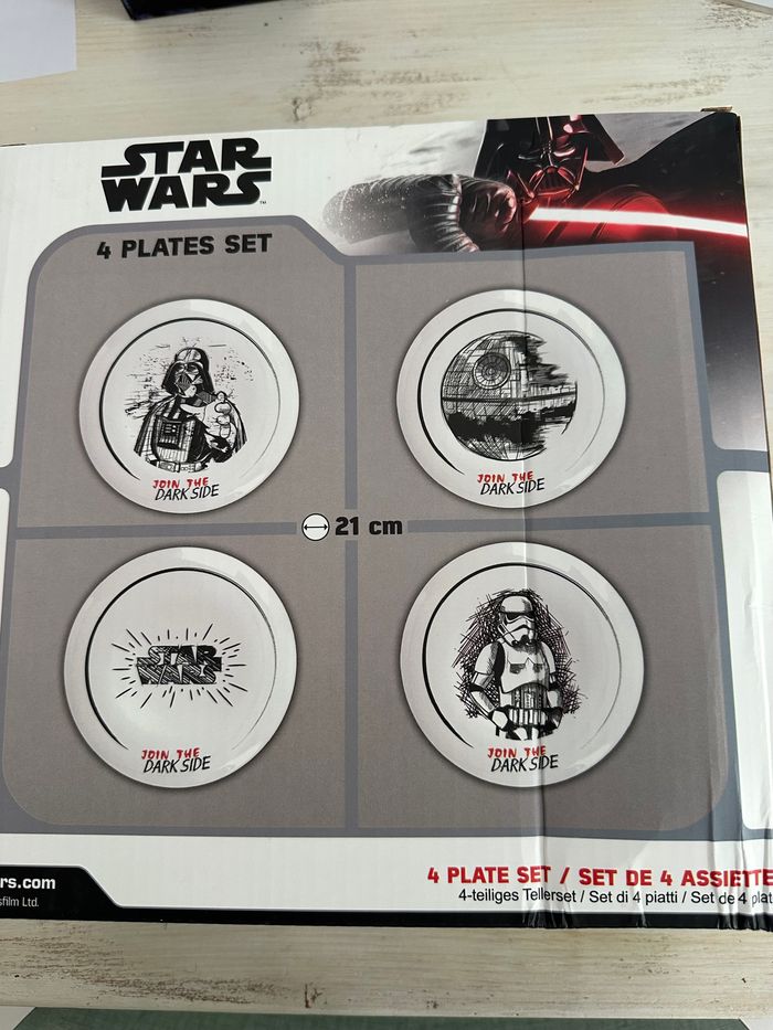 set de 4 assiettes en porcelaine - photo numéro 3