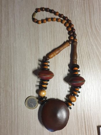 Magnifique collier vintage graines bois type africain