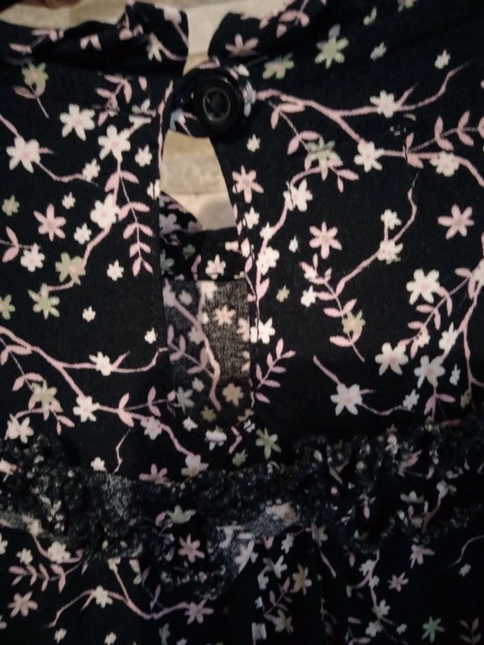 Robe fine noire fleurs - photo numéro 5