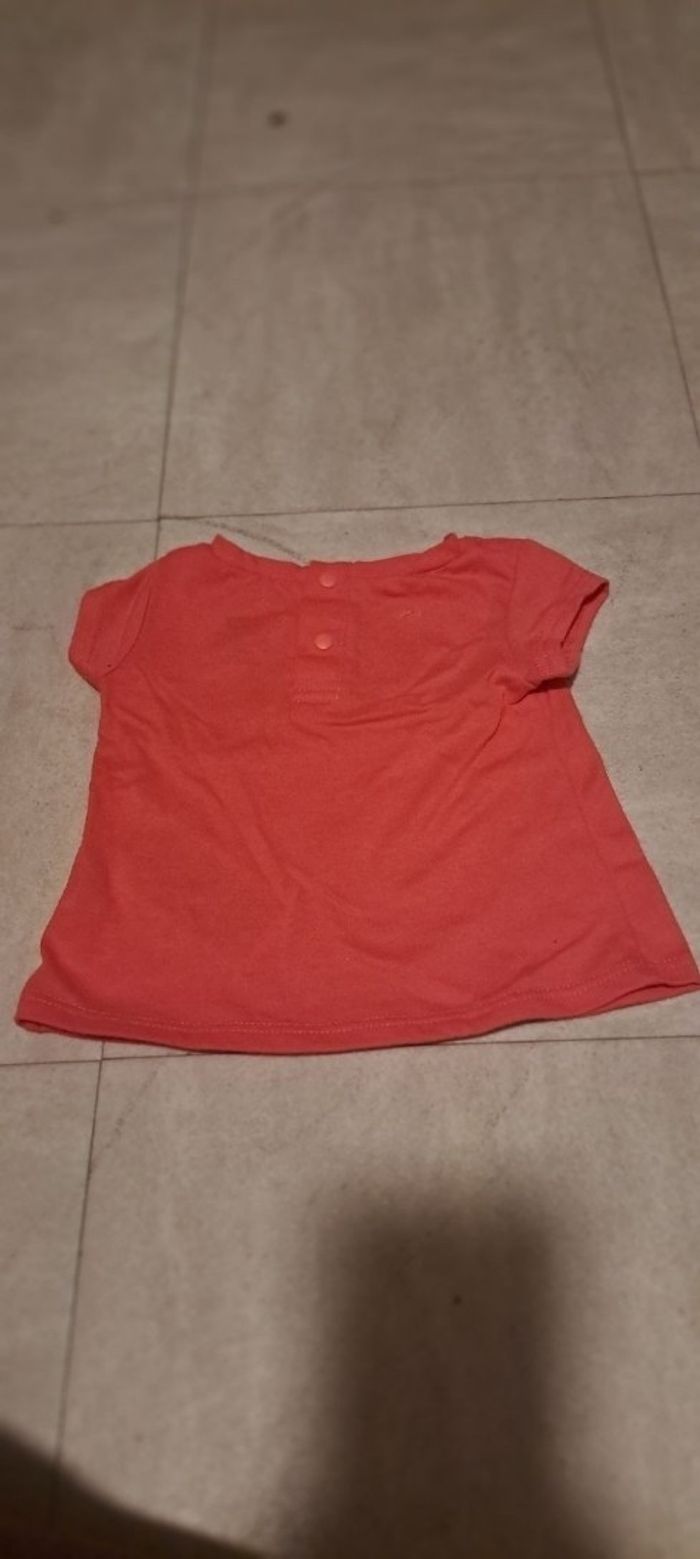 2 T -Shirts Lev'is 6 mois - photo numéro 2