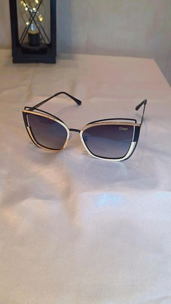 Un modèle cat-eye moderne