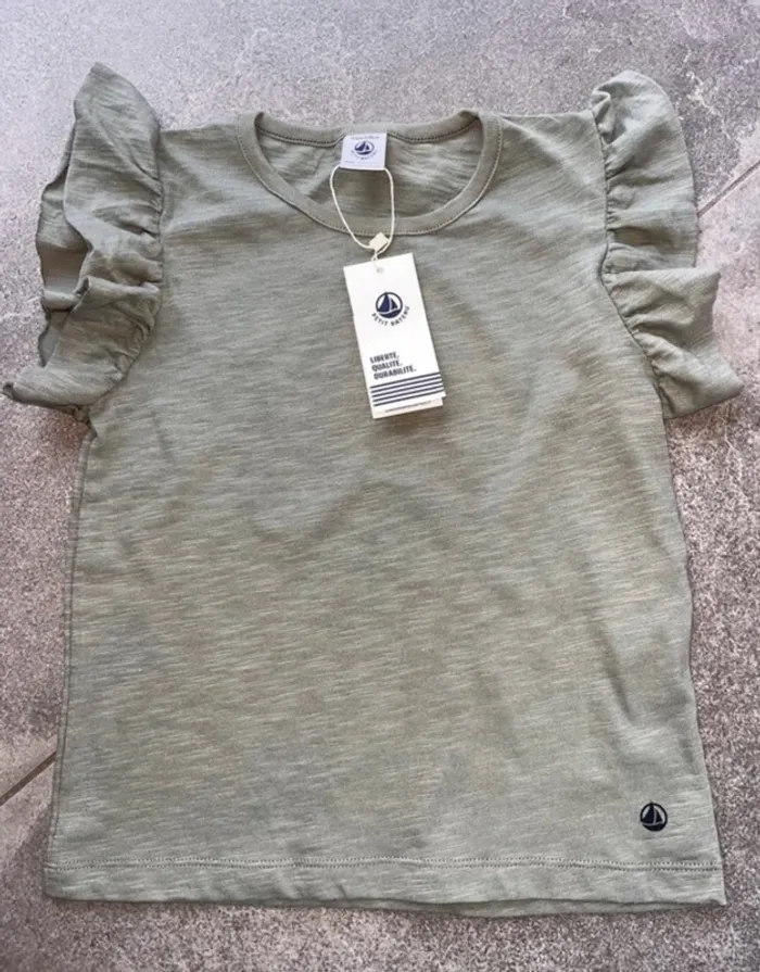 Top débardeur petit bateau neuf étiquette 8 ans kaki