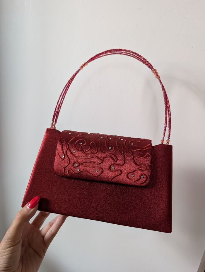 Sac rouge - photo numéro 3