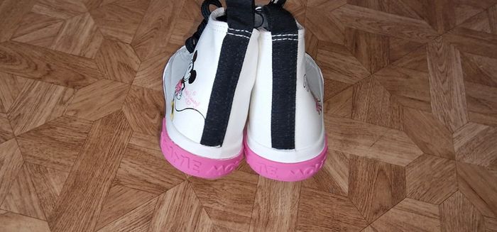 Basket minnie p28 neuf - photo numéro 2