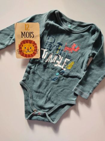 Body manches longues taille 12 mois