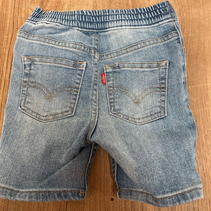 Short levîi’s 18 mois - photo numéro 2