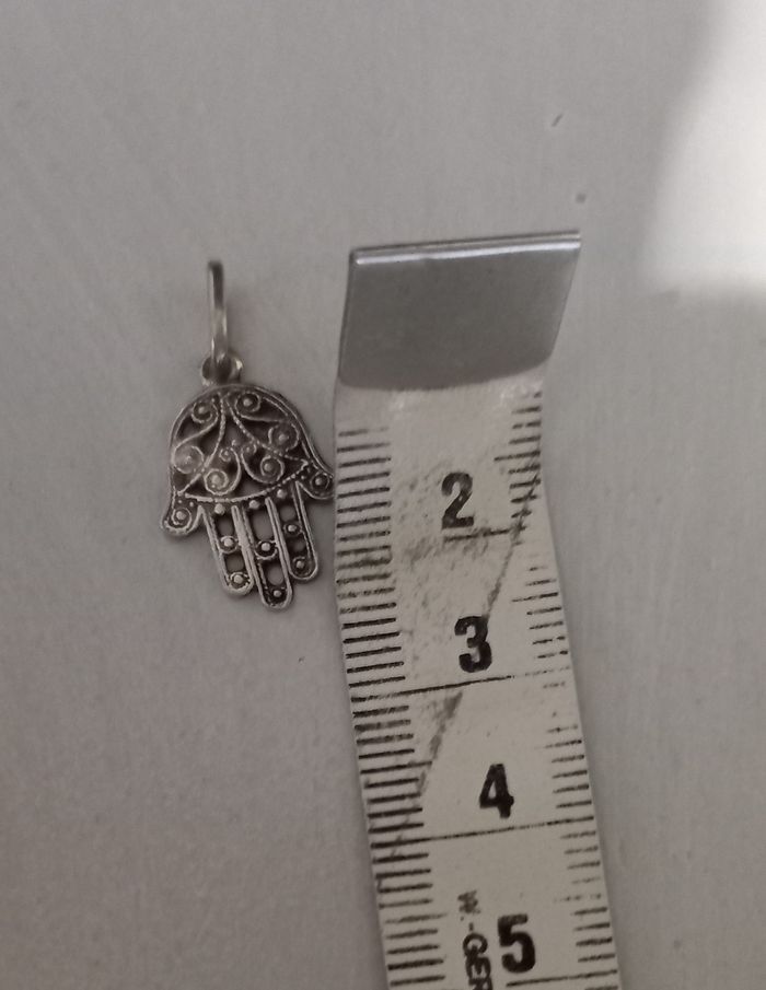 Pendentif main - photo numéro 2