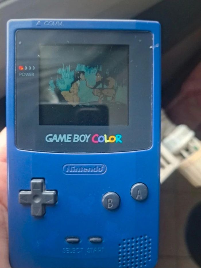 Game Boy Color Violet + Housse rétro officielle – Fonctionnelle 🎮 - photo numéro 4