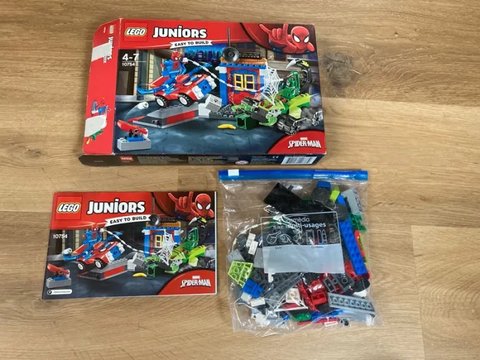 Lego junior Spiderman 10754 - photo numéro 8