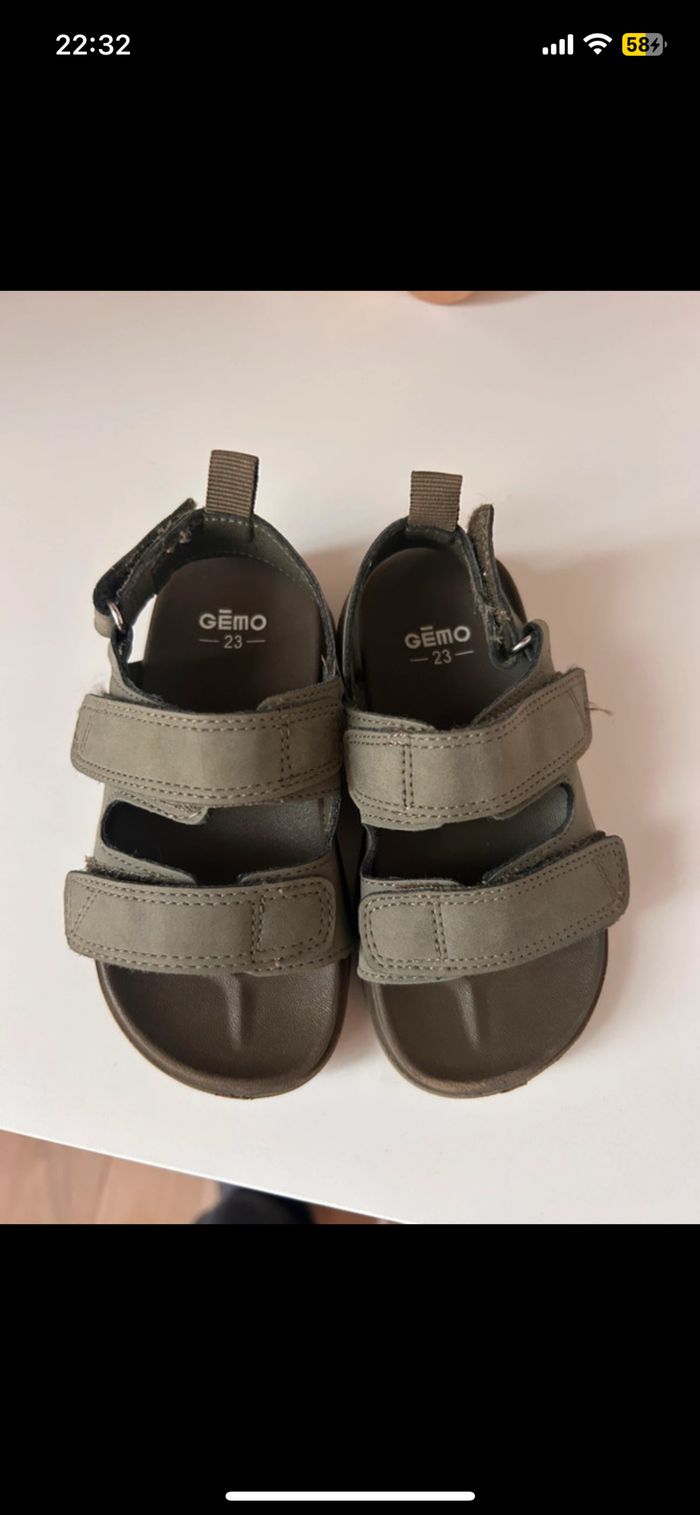 Sandales kaki