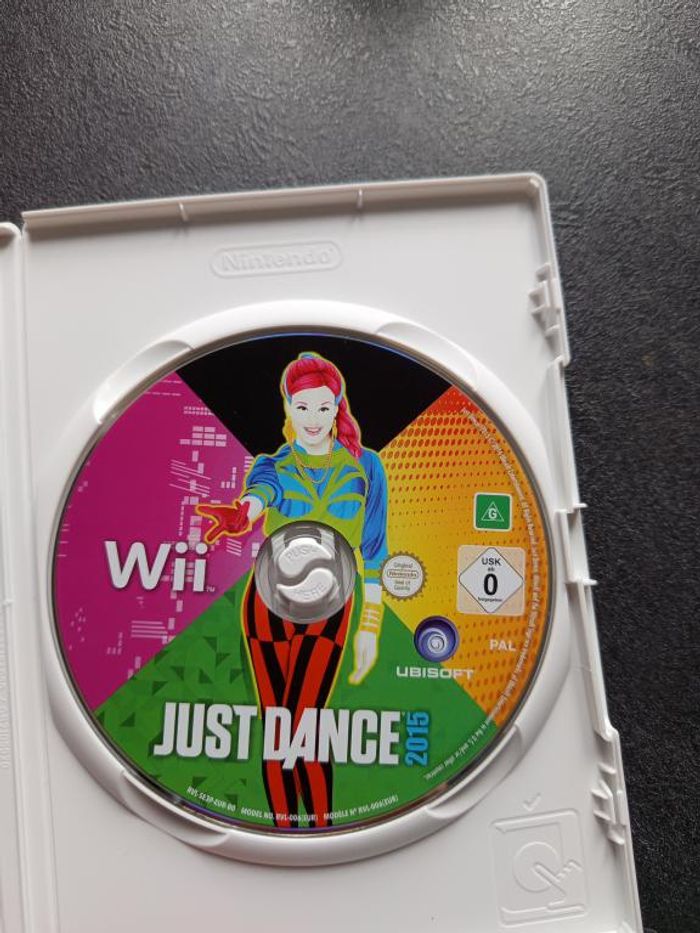 Nintendo - Wii - Just dance 2015 - photo numéro 6