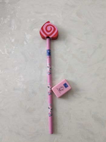 Lot crayon+taille -crayon + gomme littles PetShop