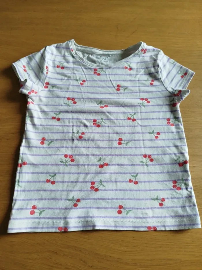 Tee shirt motifs cerises