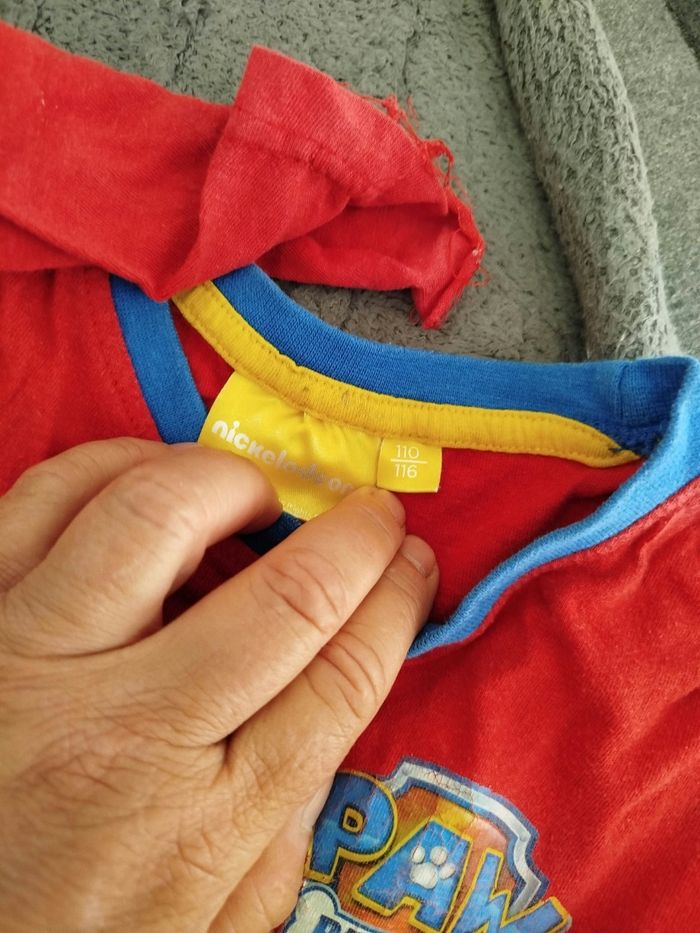 Haut de pyjama paw de patrol nickelodeon. 110 / 116 cm . - photo numéro 2