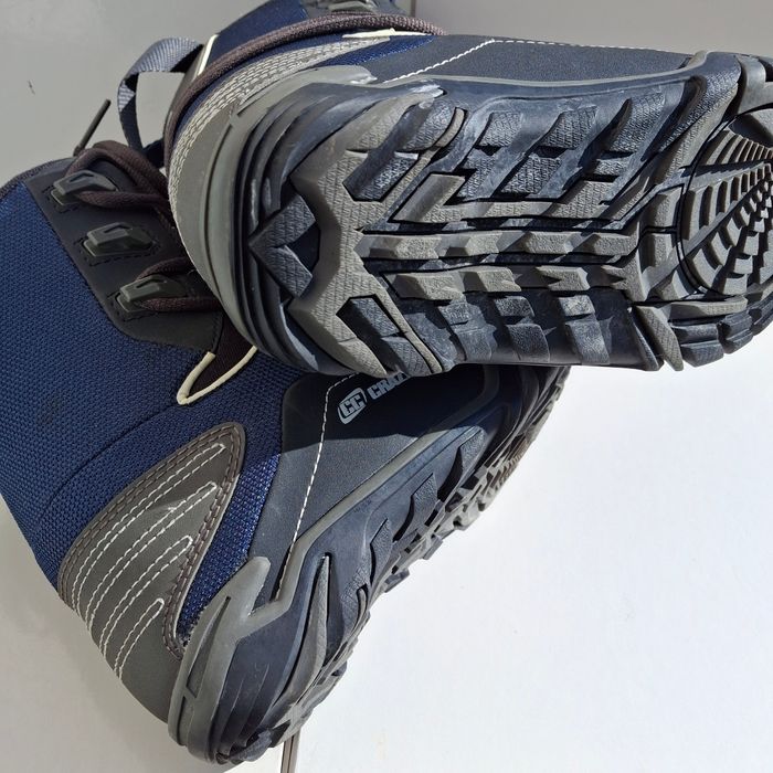paire de chaussures Bottes de snowboard NEUF taille 33.5 - photo numéro 5