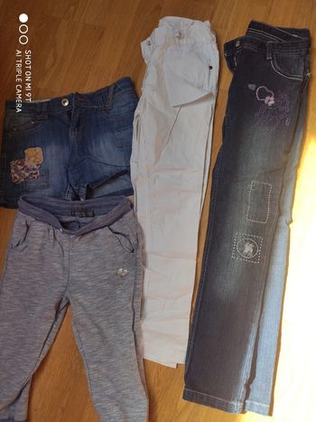 Lot pantalons pantacourt 10ans