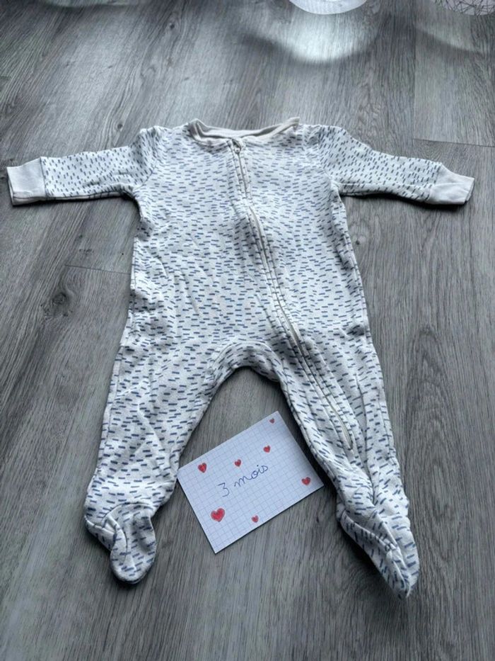 Lot pyjama taille 3 mois. - photo numéro 10