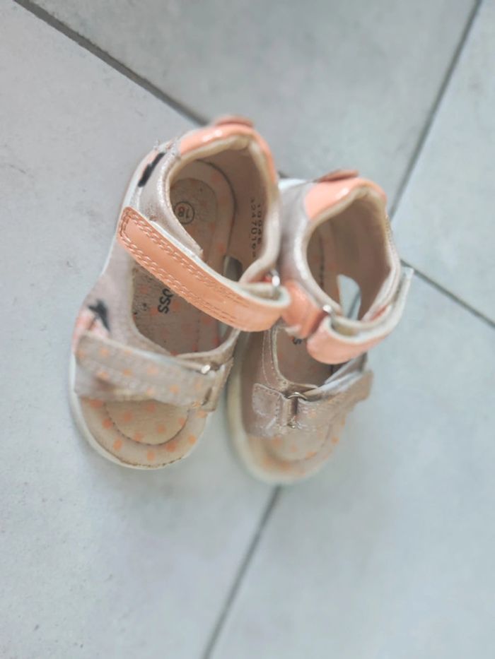 Sandales oranges coccinelle taille 18