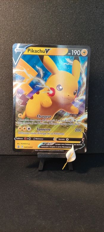 Carte pokémon jumbo, Pikachu v, swsh061