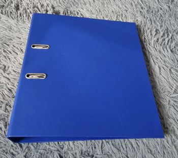 Classeur à levier bleu