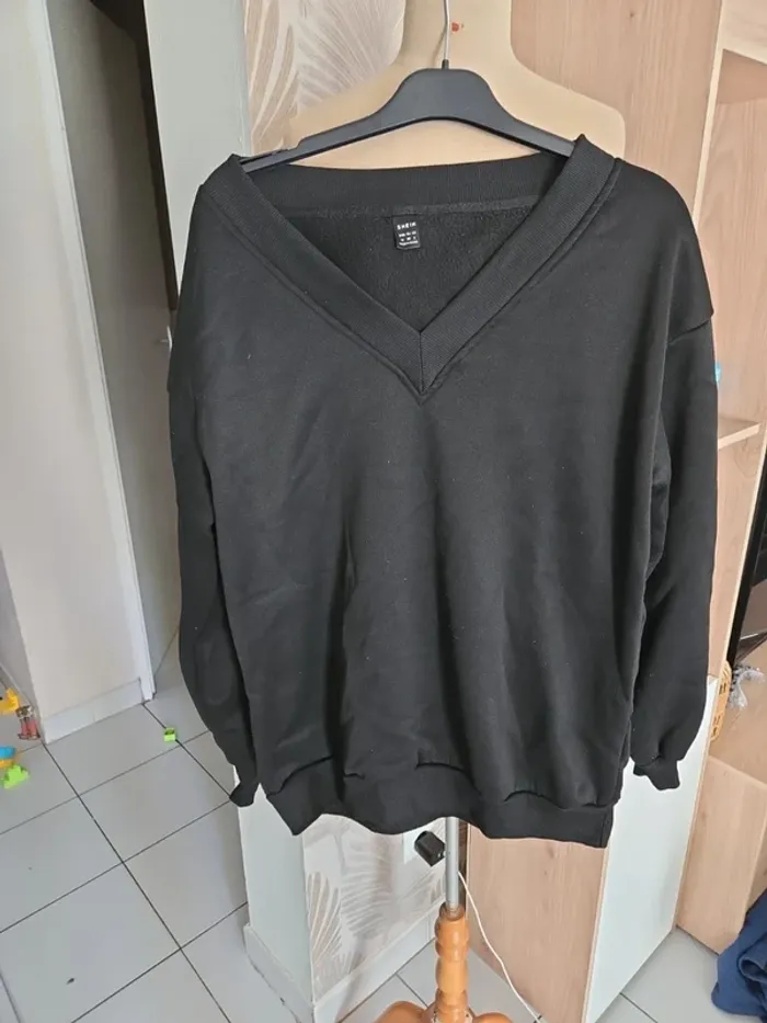 Pull noir shein taille m bon état - photo numéro 2