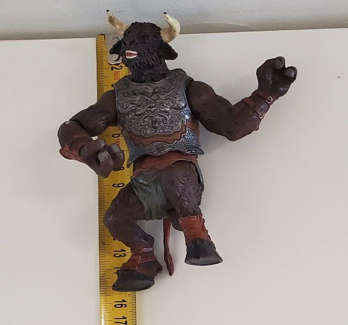 Disney Figurine du Minotaure du Monde de Narnia Minotaur chronicles of Narnia Hasbro Bon État 16cm. - photo numéro 6