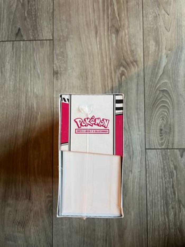 POKÉMON - COFFRET FLAMME BLANCHE - ETB EV 10.5 - FR NEUF & DÉFAUT SCELLAGE - photo numéro 5
