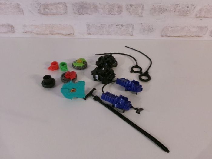 Lot toupies Beyblade