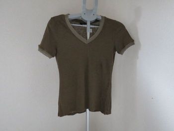 t-shirt burton en lin kaki col v 🤎