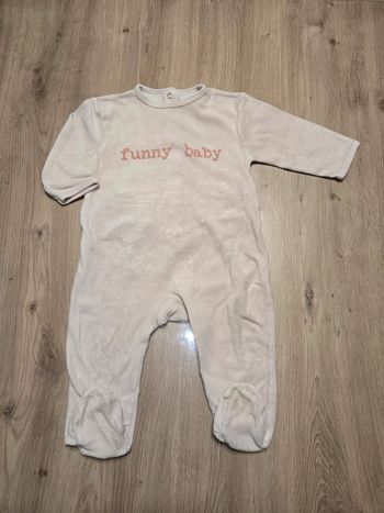 Joli pyjamas / grenouillère en velours fille 12 mois