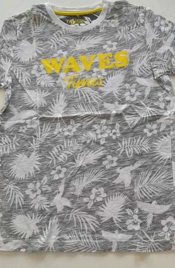 T-shirt TRN1961  taille 10 /  11  ans  neuf