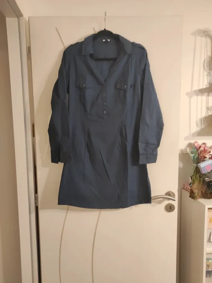 Robe chemise bleu marine Jennyfer Taille 42