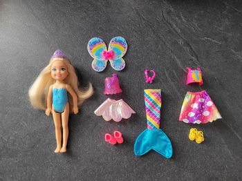 Barbie Dreamtopia Chelsea + 3 tenues + accessoires