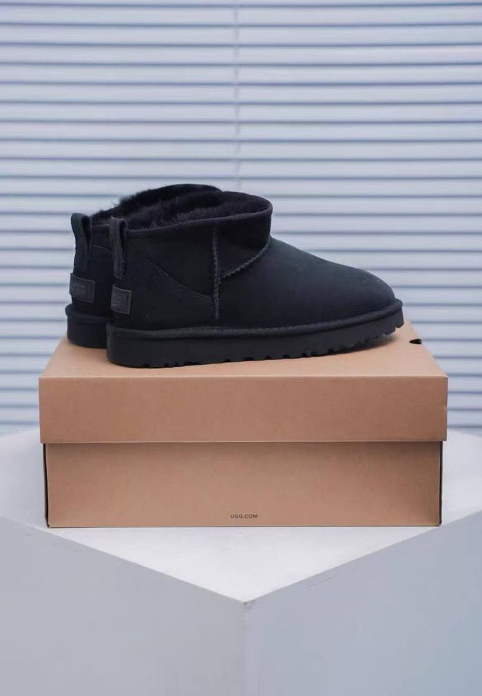 Ugg ultra mini taille 38 - photo numéro 2