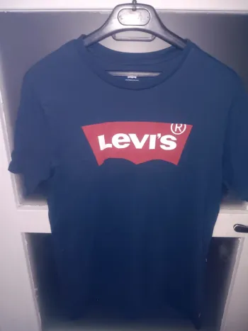 T-shirt Levi's bleu logo rouge classique taille s