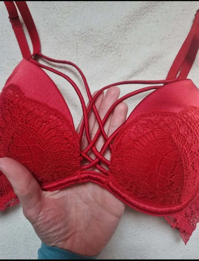 Lot de 2 jolie soutien-gorge undiz taille 85A - photo numéro 8