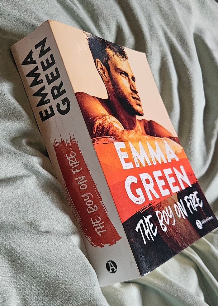 The boy on fire Emma Green Broché - photo numéro 3