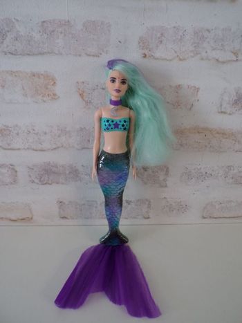 Poupée Barbie sirène (J7)